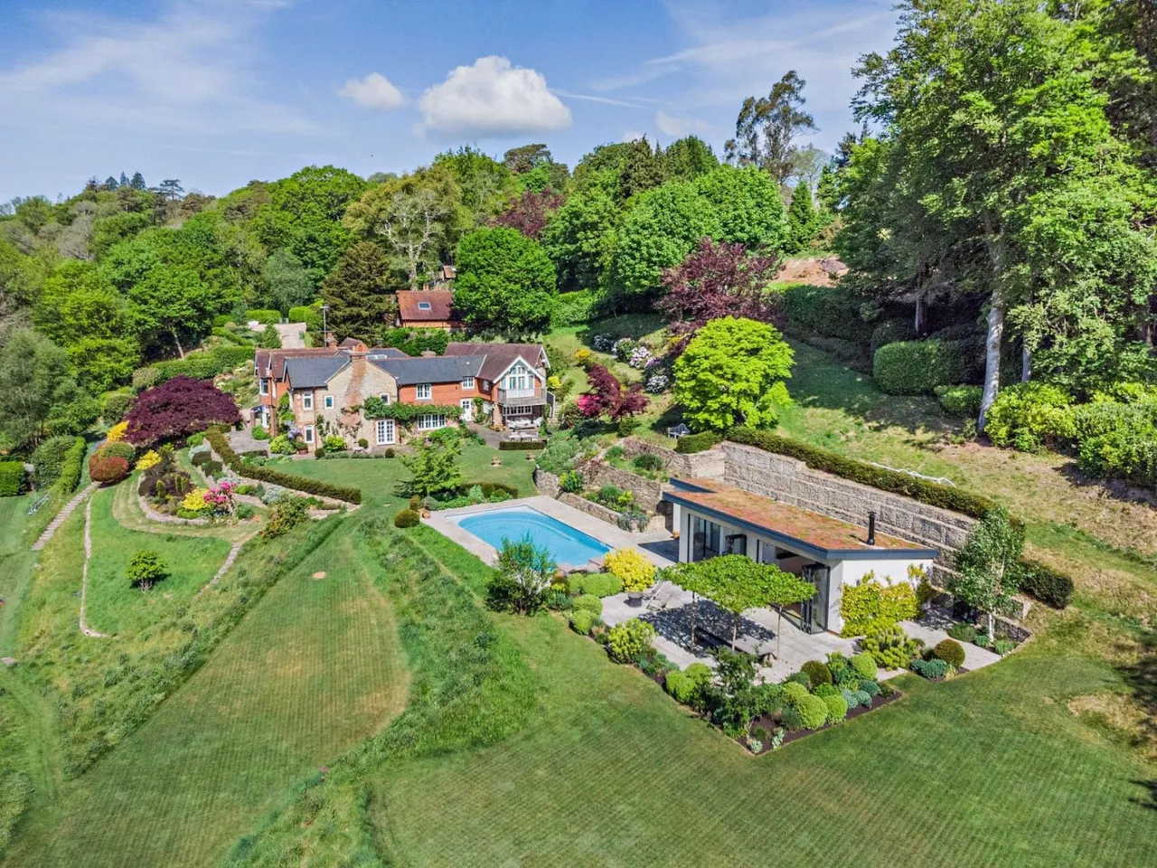 5 bed house for sale — Headley Road, Grayshott, Hindhead, Surrey, GU26 6DL