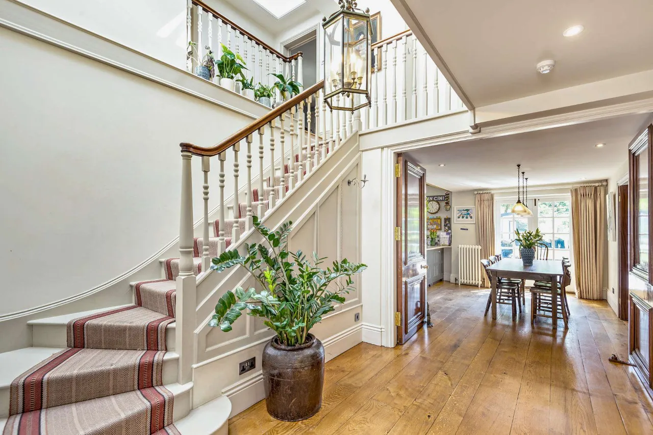 Headley Road, Grayshott, Hindhead, Surrey, GU26 6DL, photo 6