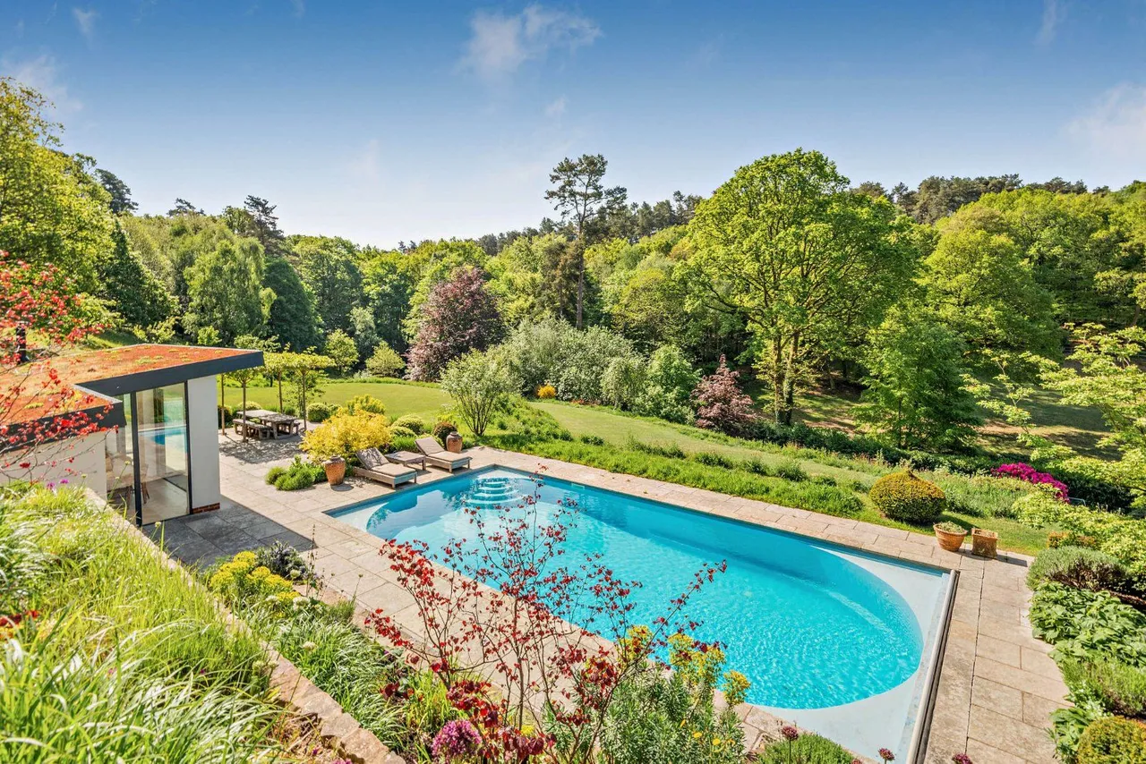 Headley Road, Grayshott, Hindhead, Surrey, GU26 6DL, photo 11