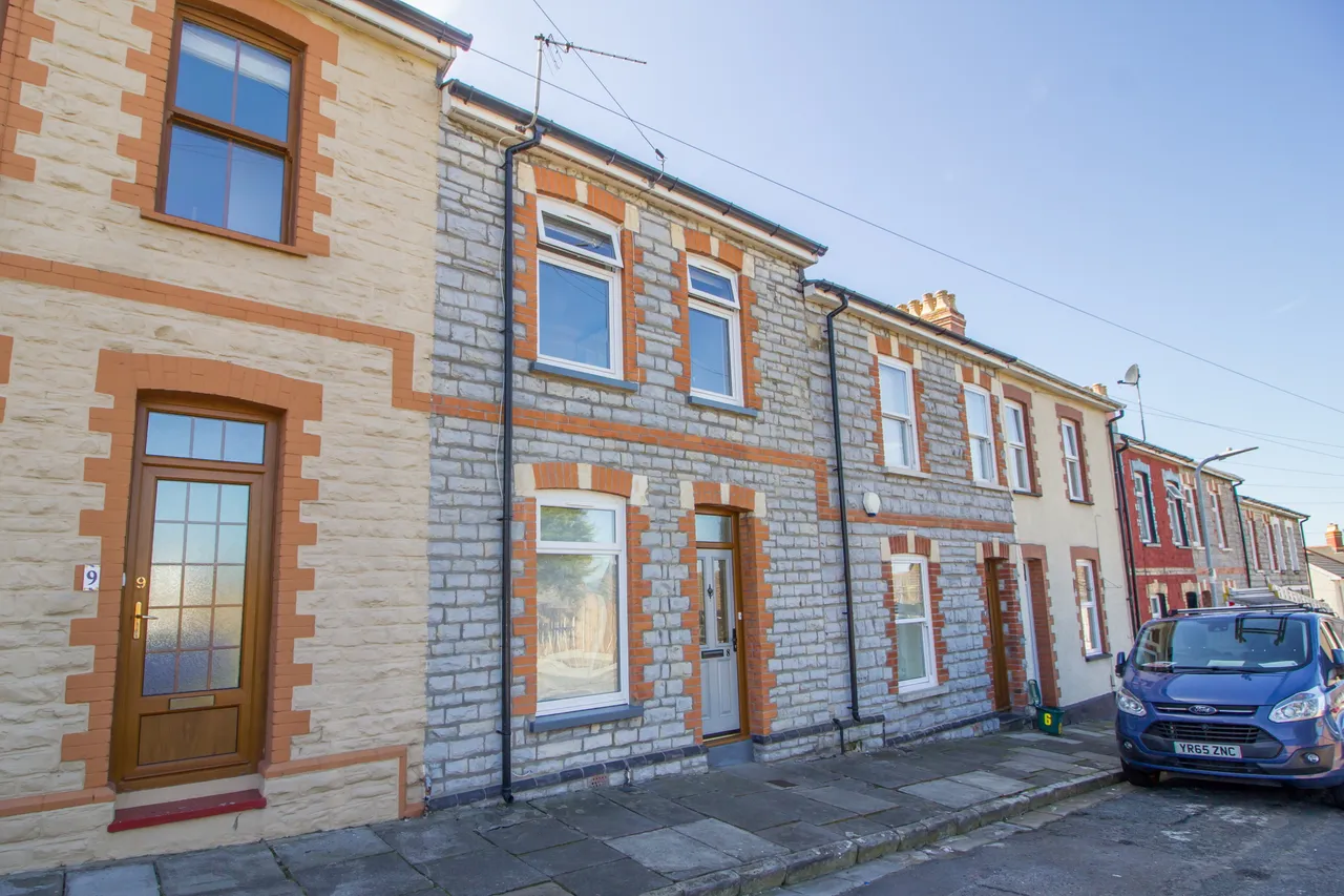 2 bed house to rent, Db