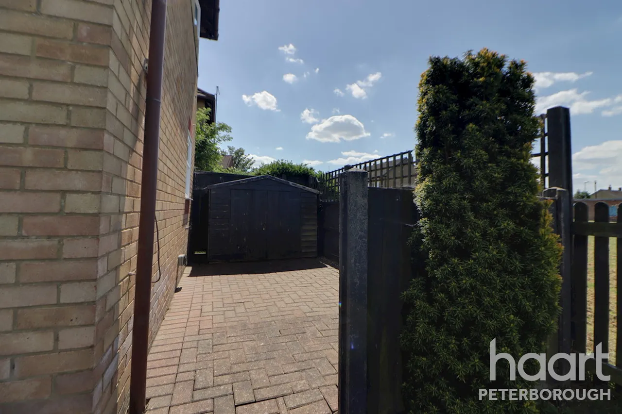 Peterborough, PE7, photo 10