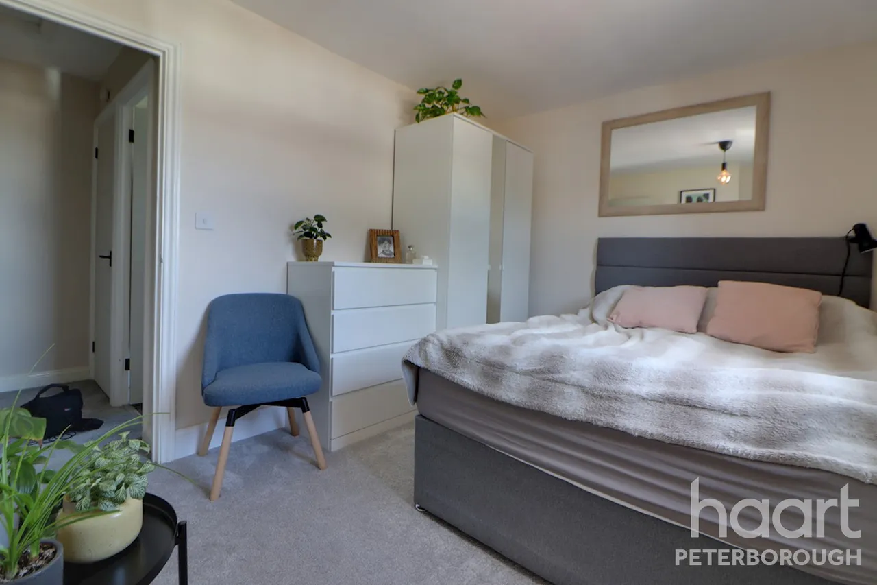 Peterborough, PE7, photo 2