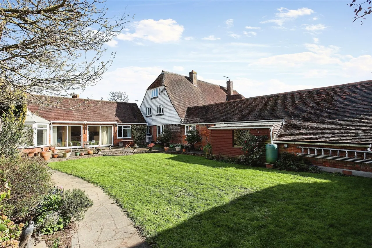 Laddingford, Maidstone, ME18, photo 5