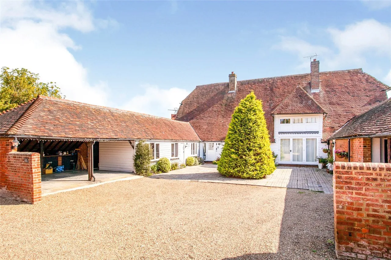 4 bed house for sale, Laddingford, Maidstone, ME18