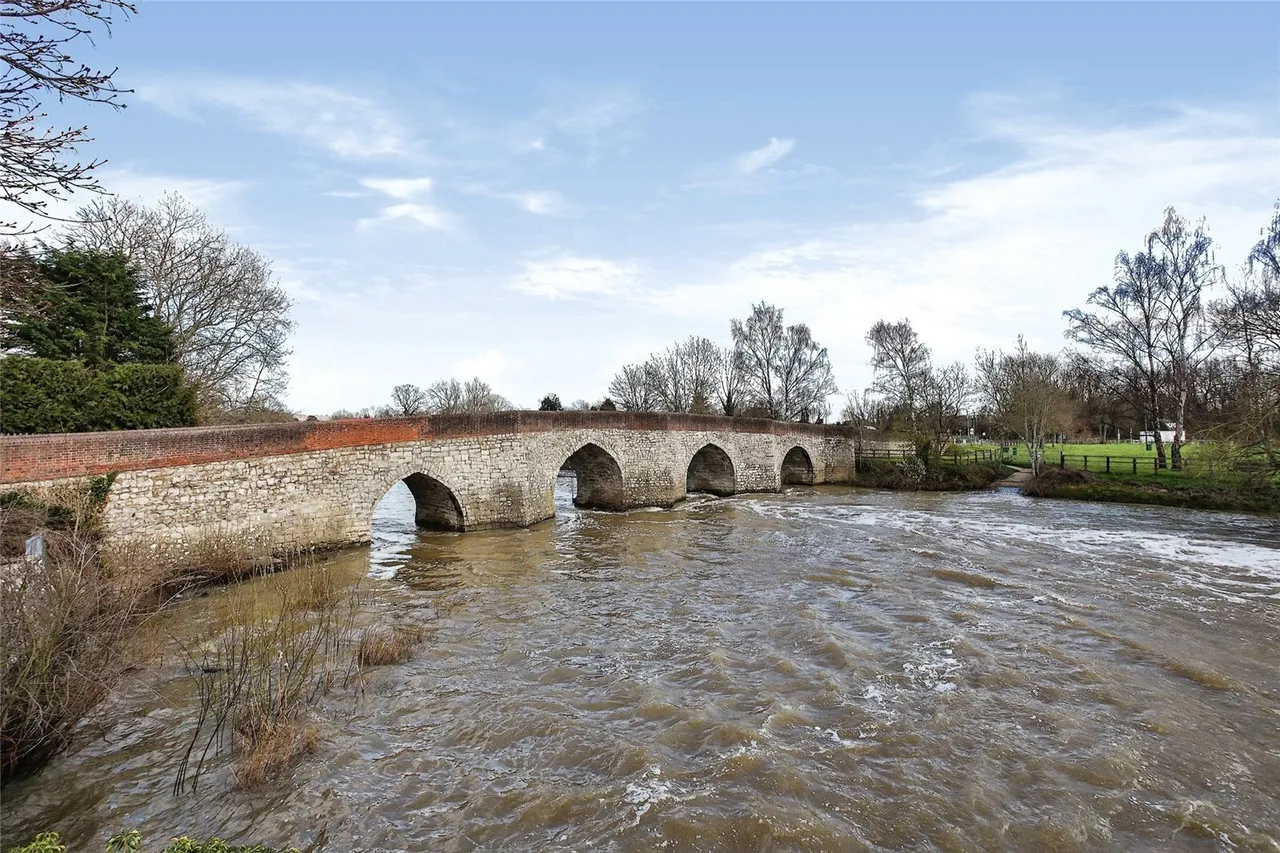 Laddingford, Maidstone, ME18, photo 2