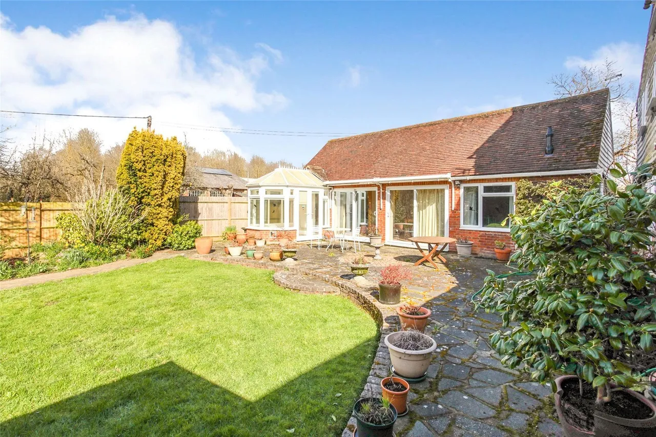 Laddingford, Maidstone, ME18, photo 8