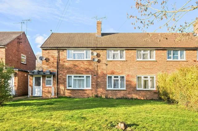 3 bed flat for sale, Whaddon Chase, Aylesbury, HP19