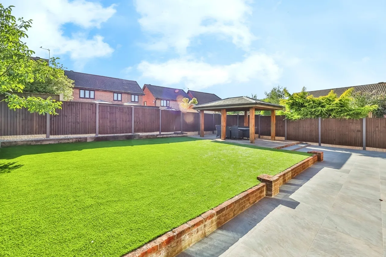 Northolt Drive, Nuthall, Nottingham, Nottinghamshire, NG16, photo 16
