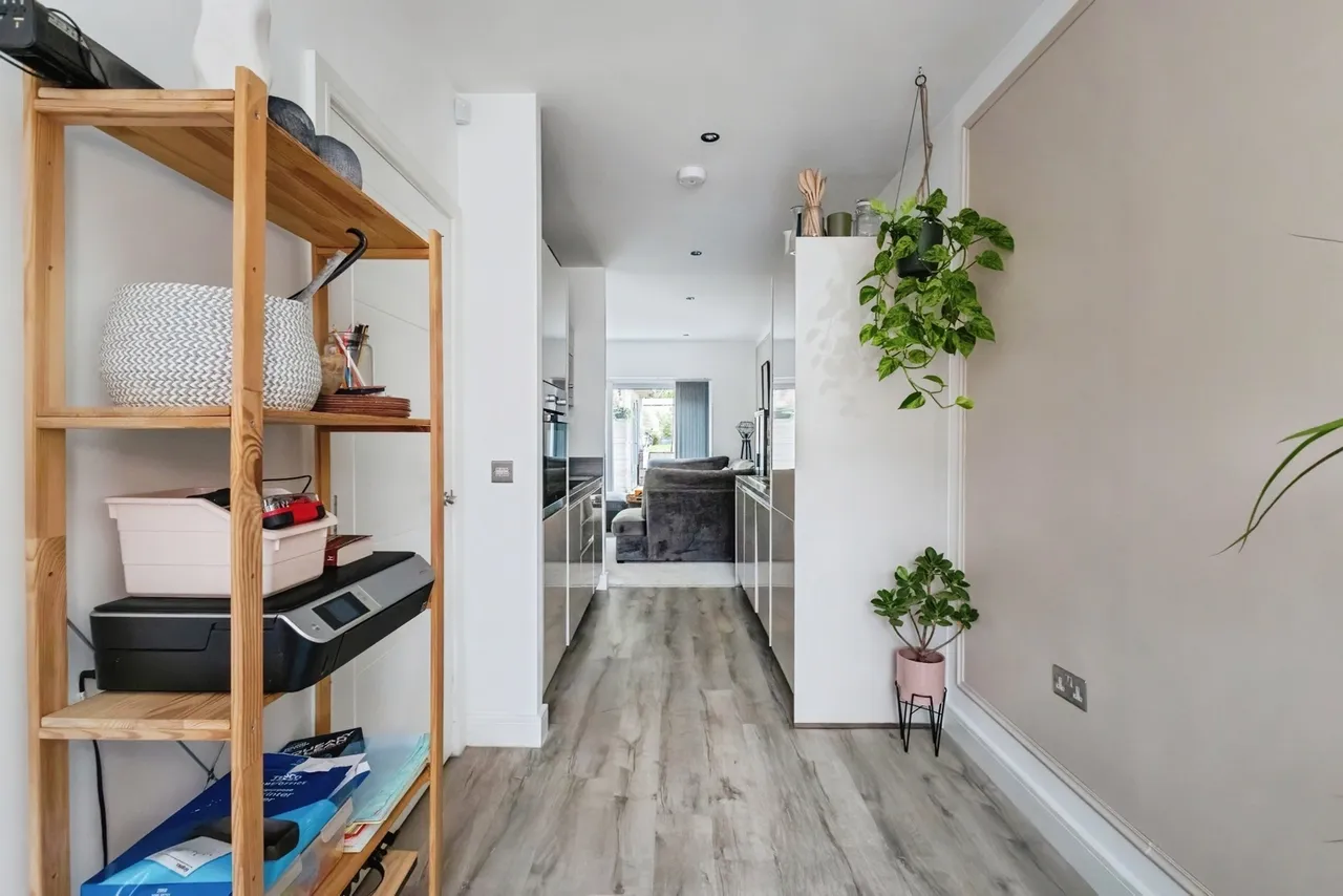 Riverside, Mossley, Ashton-under-Lyne, Greater Manchester, OL5, photo 4