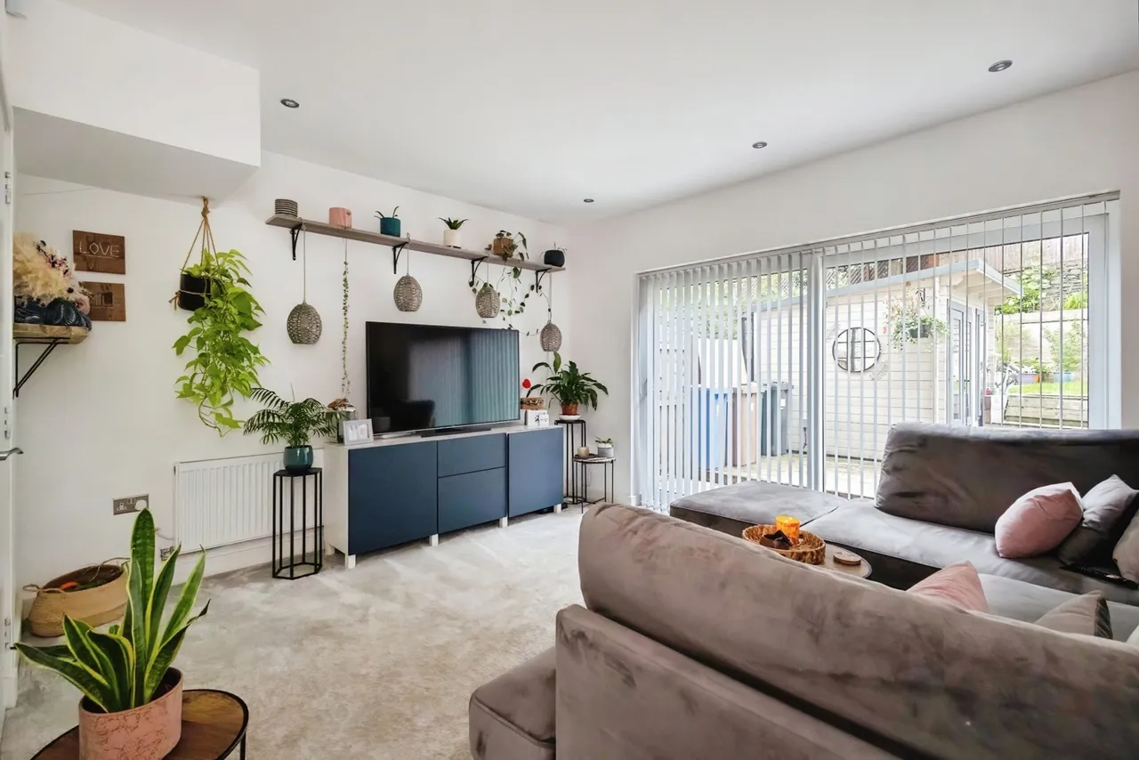 Riverside, Mossley, Ashton-under-Lyne, Greater Manchester, OL5, photo 7