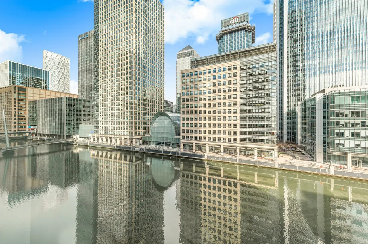 South Quay Square, London, E14, photo 2