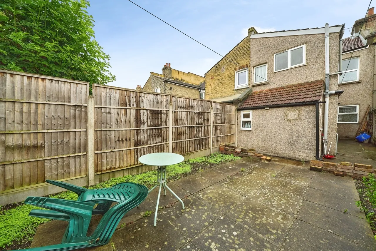 Norman Road, London, E11, photo 17