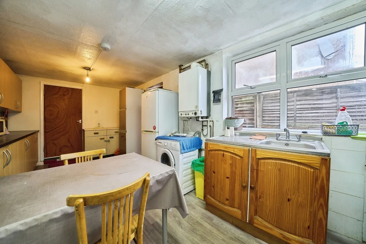 Norman Road, London, E11, photo 5
