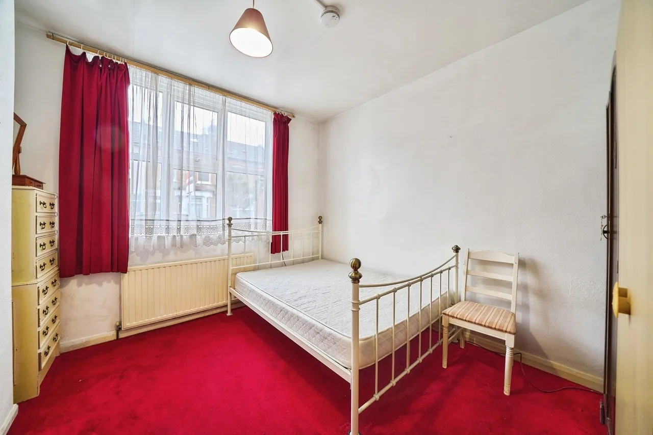 Norman Road, London, E11, photo 9
