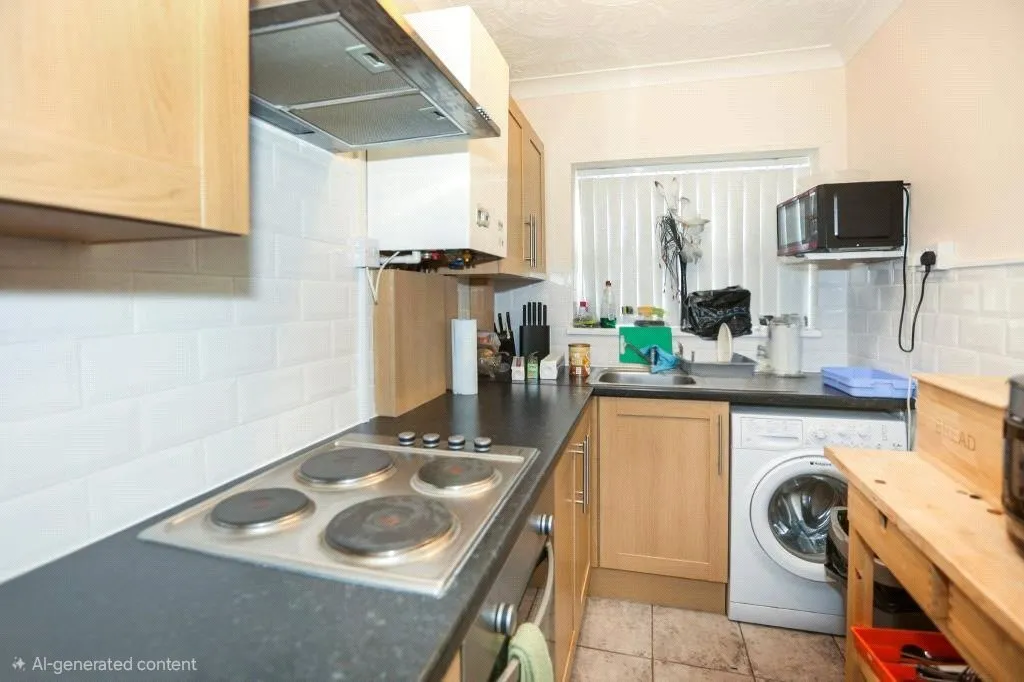 Renton Grove, Wolverhampton, WV10, photo 5