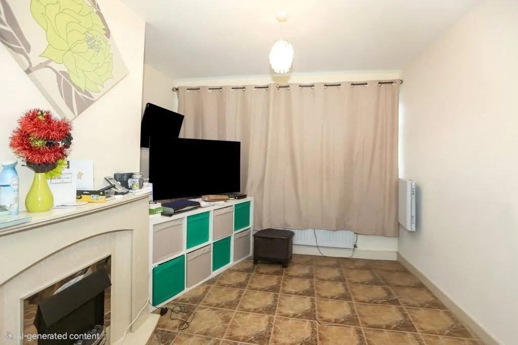 Renton Grove, Wolverhampton, WV10, photo 4