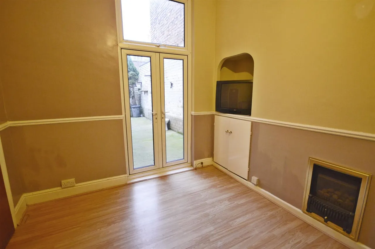Barwick Street, Scarborough, North Yorkshire YO12 7AP, photo 5