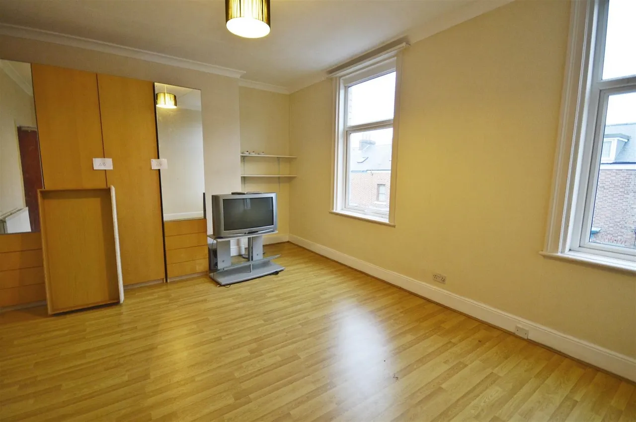 Barwick Street, Scarborough, North Yorkshire YO12 7AP, photo 7