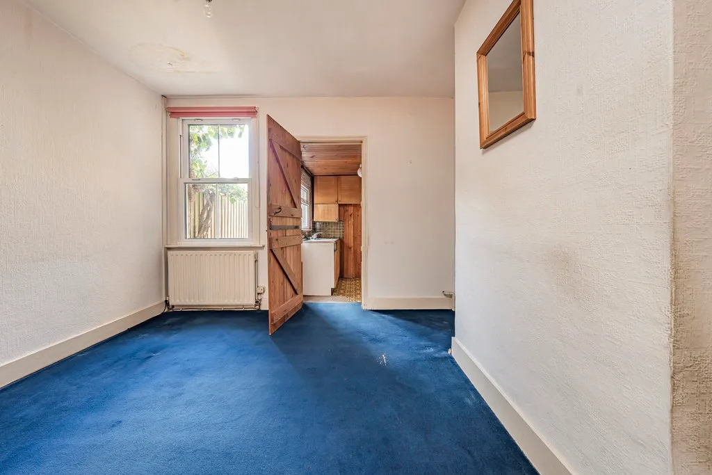 Ivy Cottages, Hillingdon, UB10, photo 10