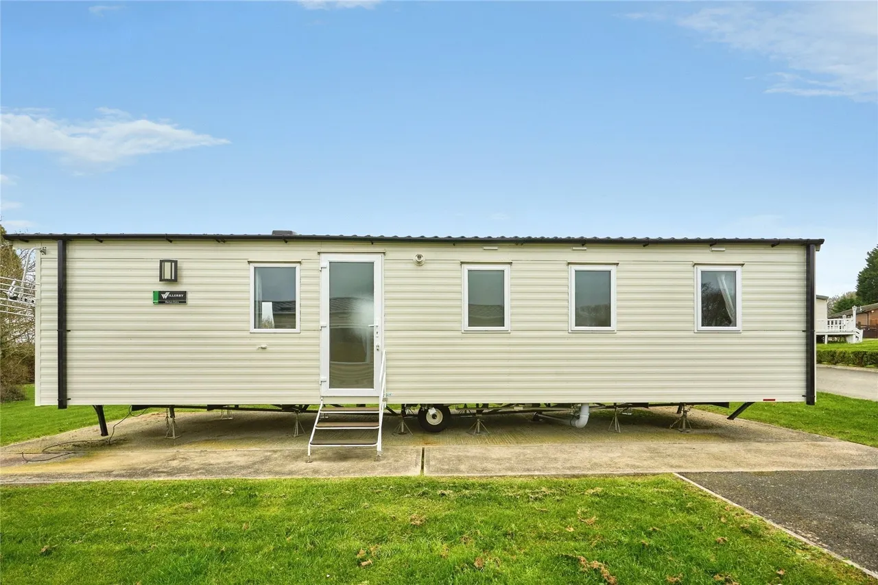 Thorness Lane, Cowes, PO31, photo 2