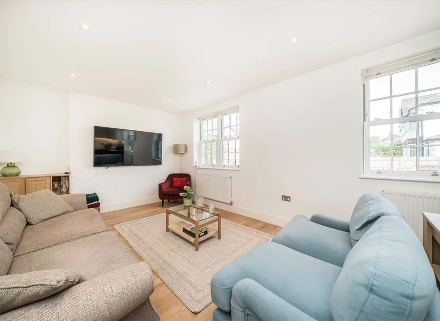 Alexandra Drive, Surbiton, KT5, photo 2