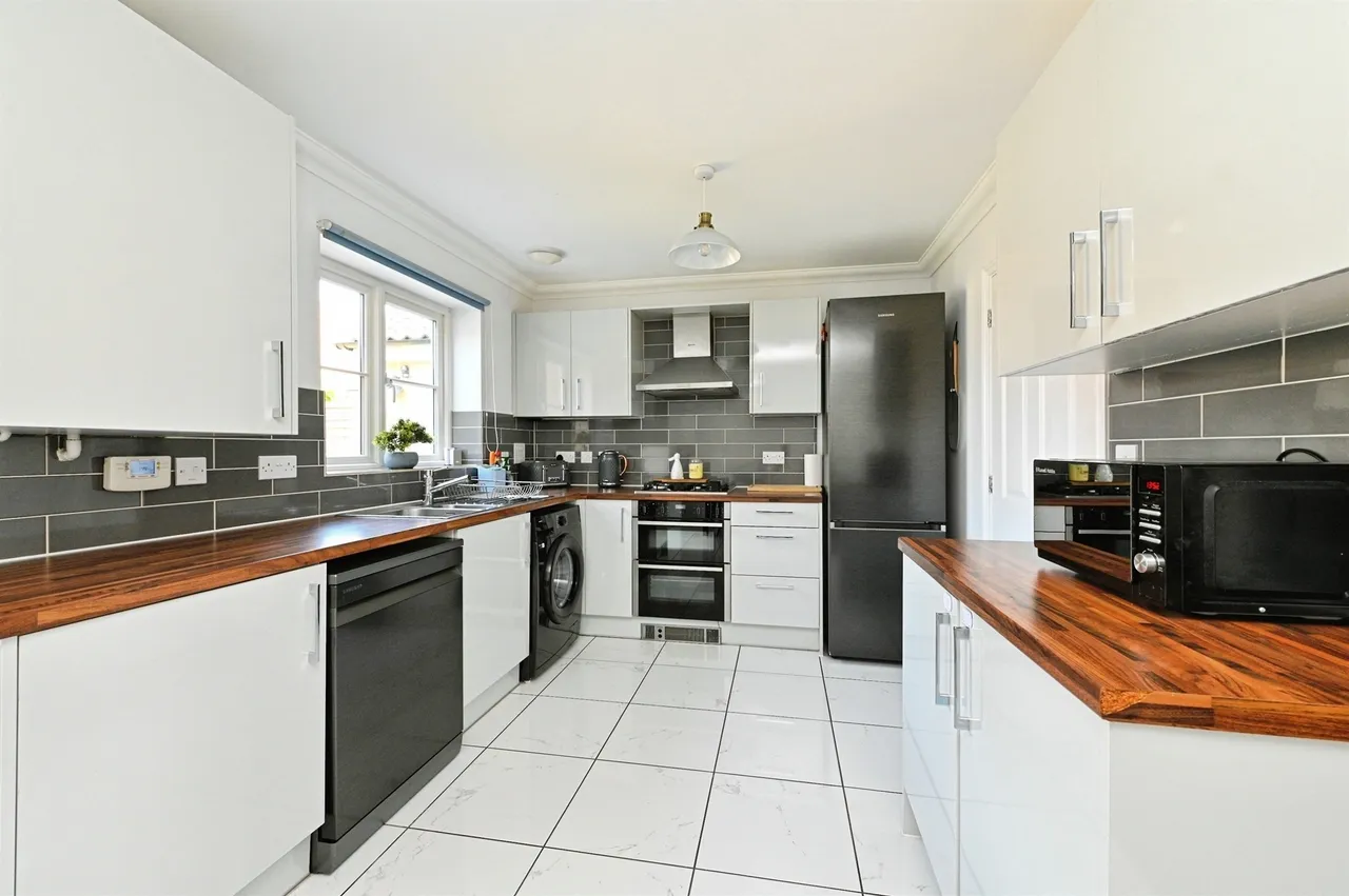 Sandbach Road, South Wootton, KING'S LYNN, photo 2