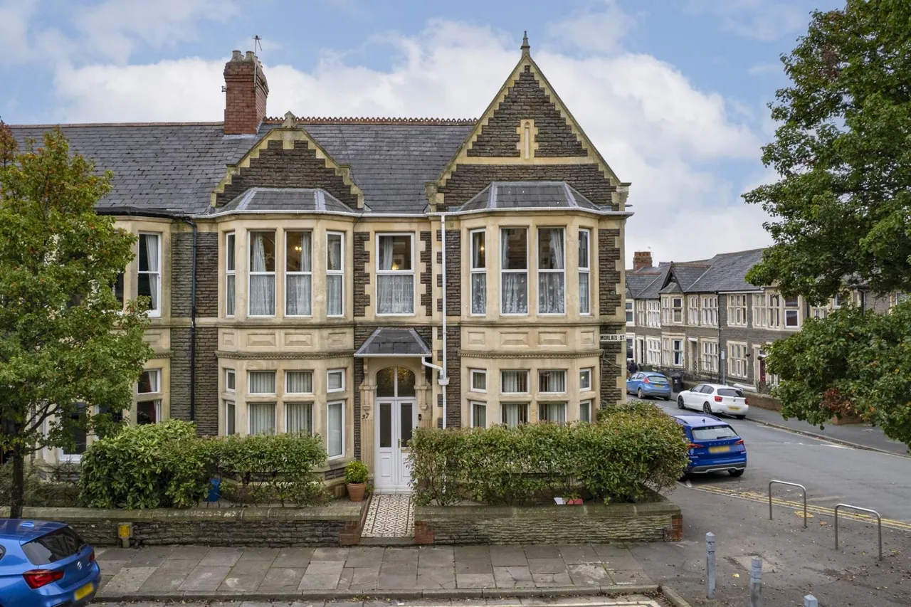 5 bed house for sale, Morlais Street, Cardiff, CF23