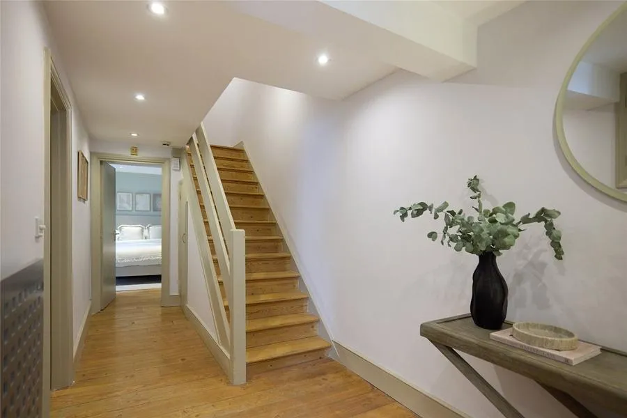 Hatherley Grove, London, W2, photo 13