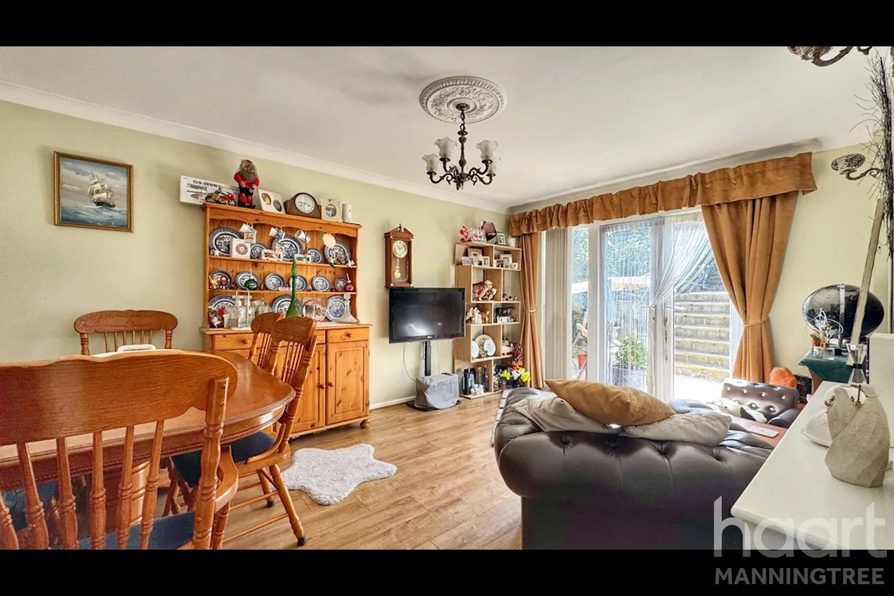 Knights Close, Lawford, CO11, photo 5