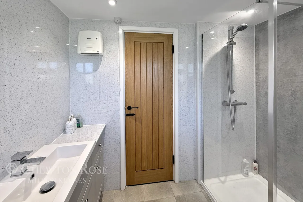 Mill Road, Husbourne Crawley, photo 27