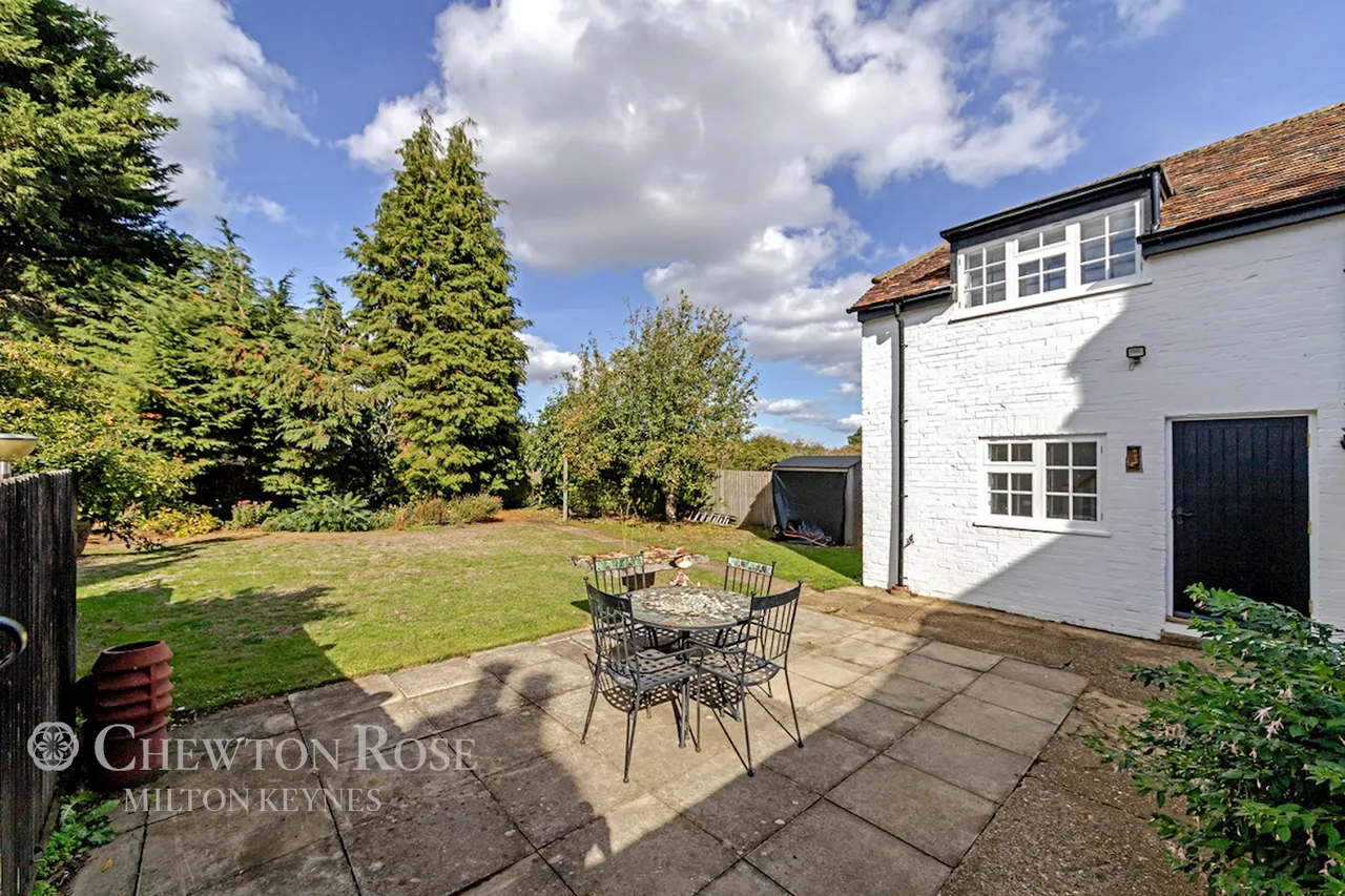 Mill Road, Husbourne Crawley, photo 39