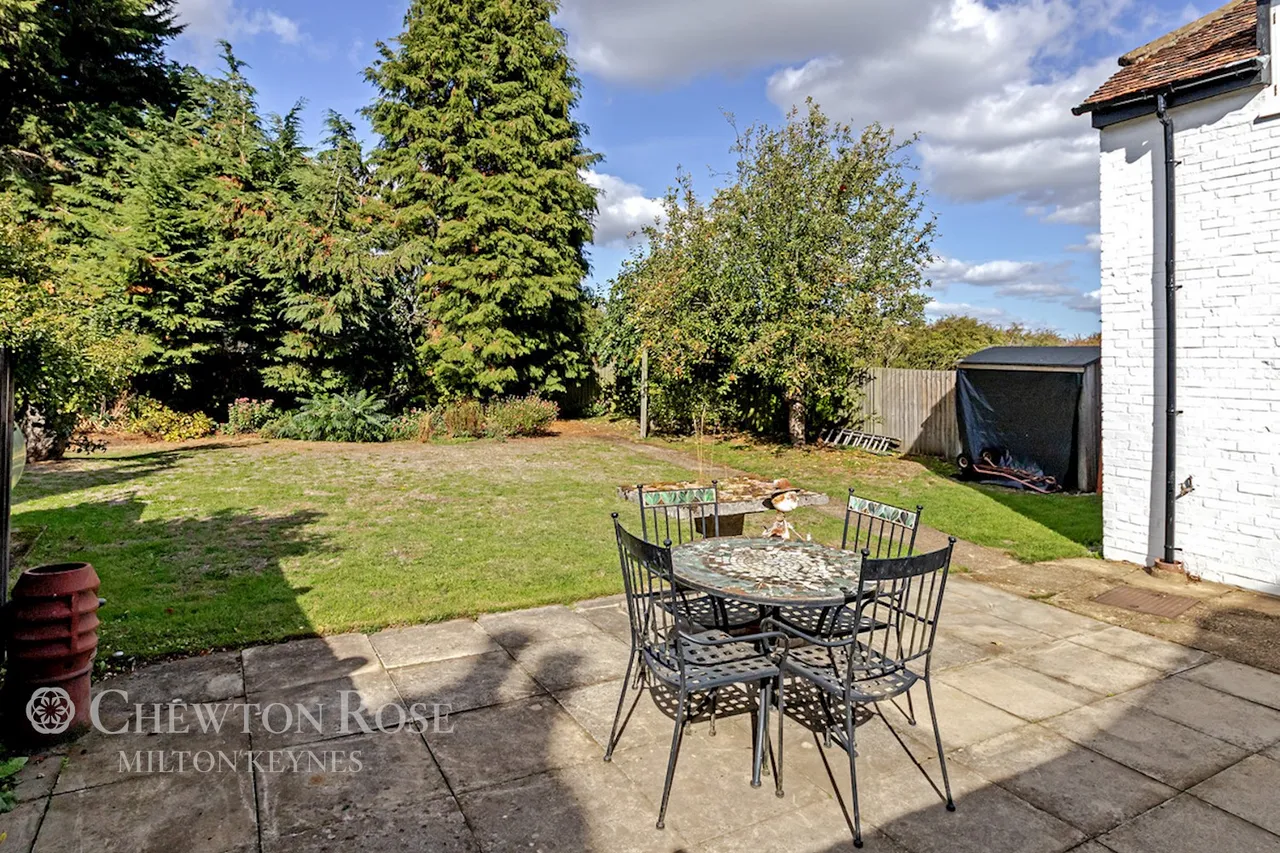 Mill Road, Husbourne Crawley, photo 38