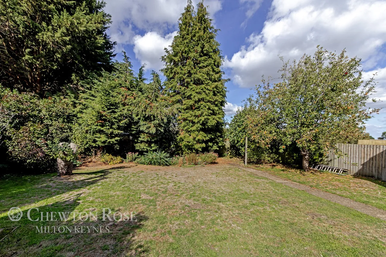 Mill Road, Husbourne Crawley, photo 36