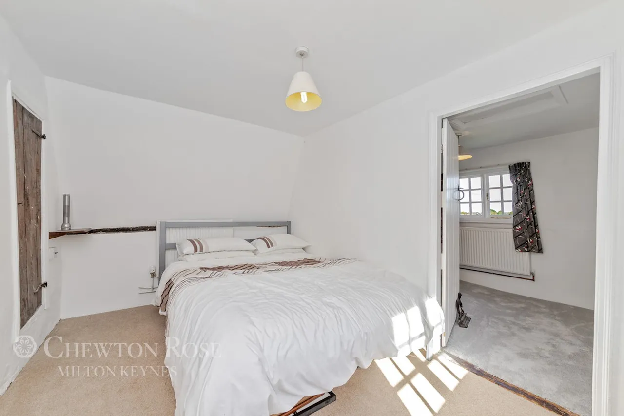 Mill Road, Husbourne Crawley, photo 31