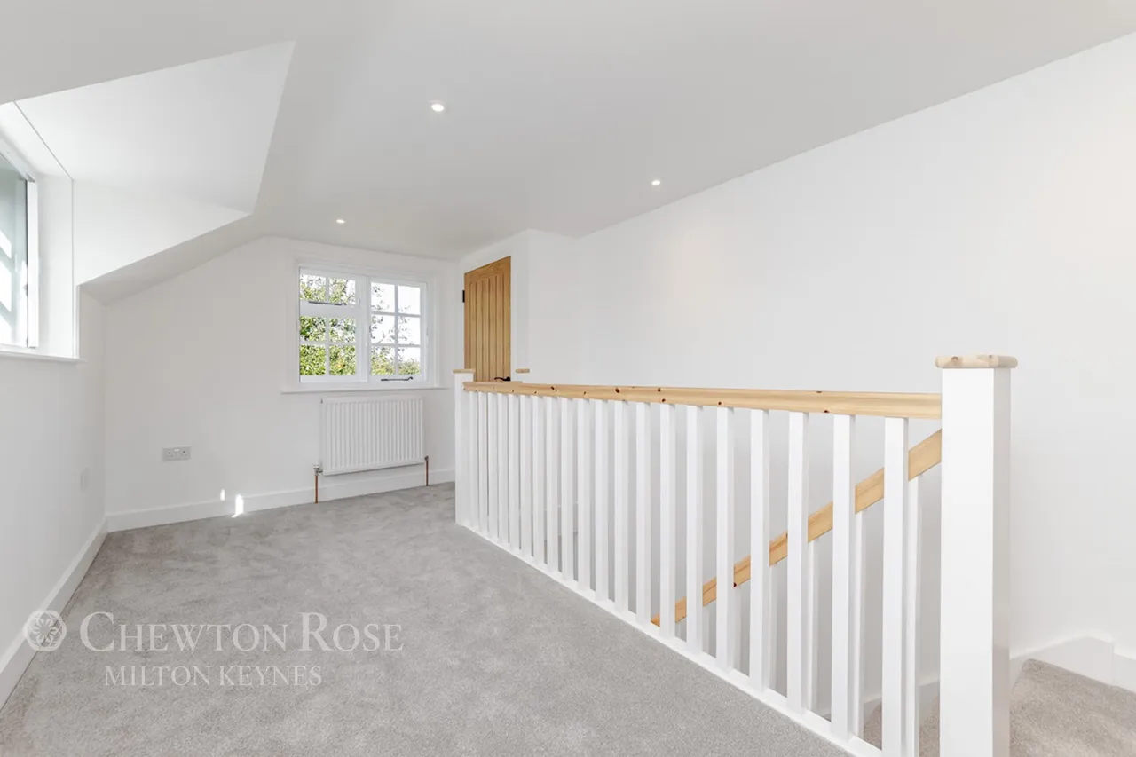 Mill Road, Husbourne Crawley, photo 25