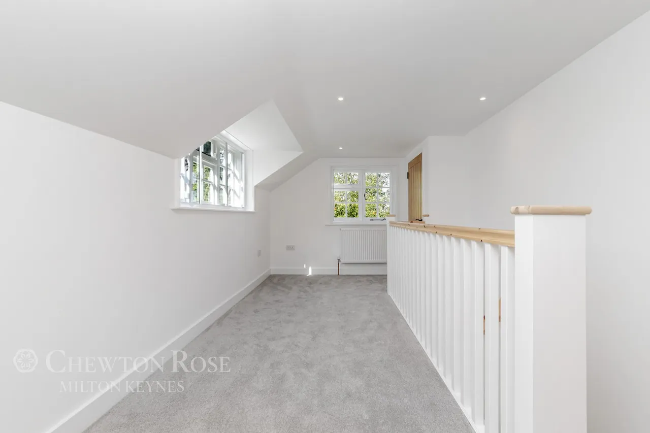 Mill Road, Husbourne Crawley, photo 24