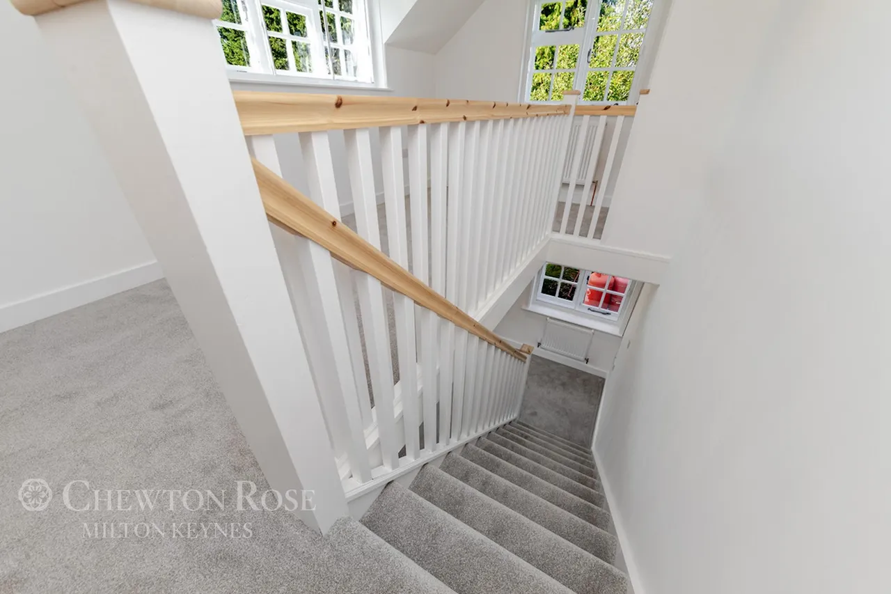 Mill Road, Husbourne Crawley, photo 23