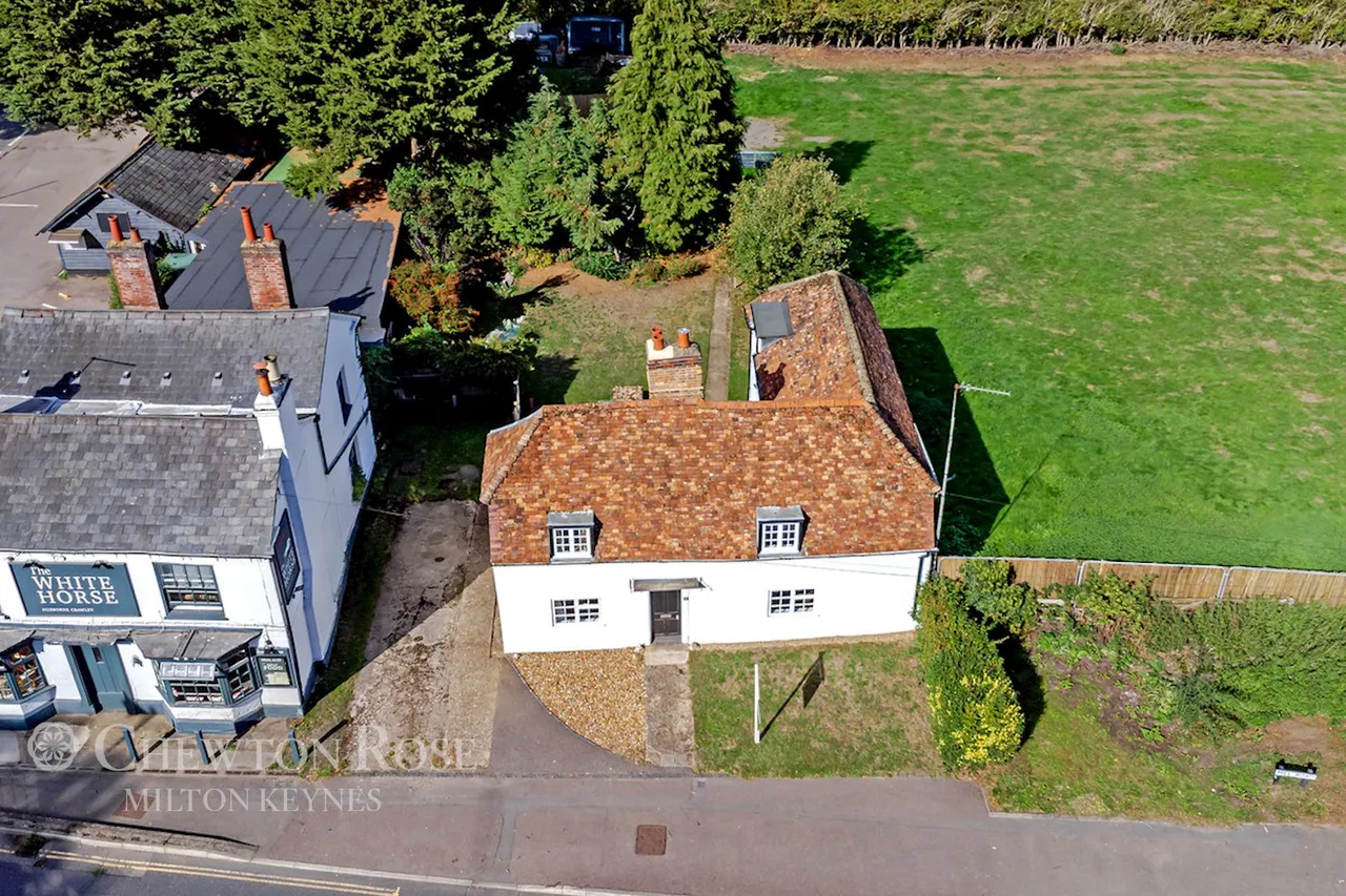 Mill Road, Husbourne Crawley, photo 44