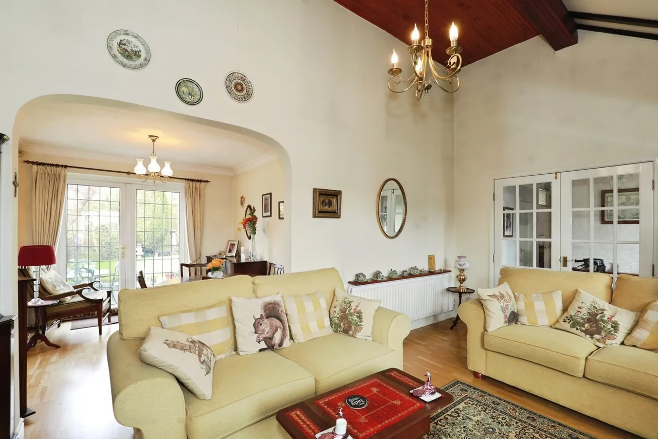 Dunham Crescent, Crewe, Cheshire, CW2, photo 5