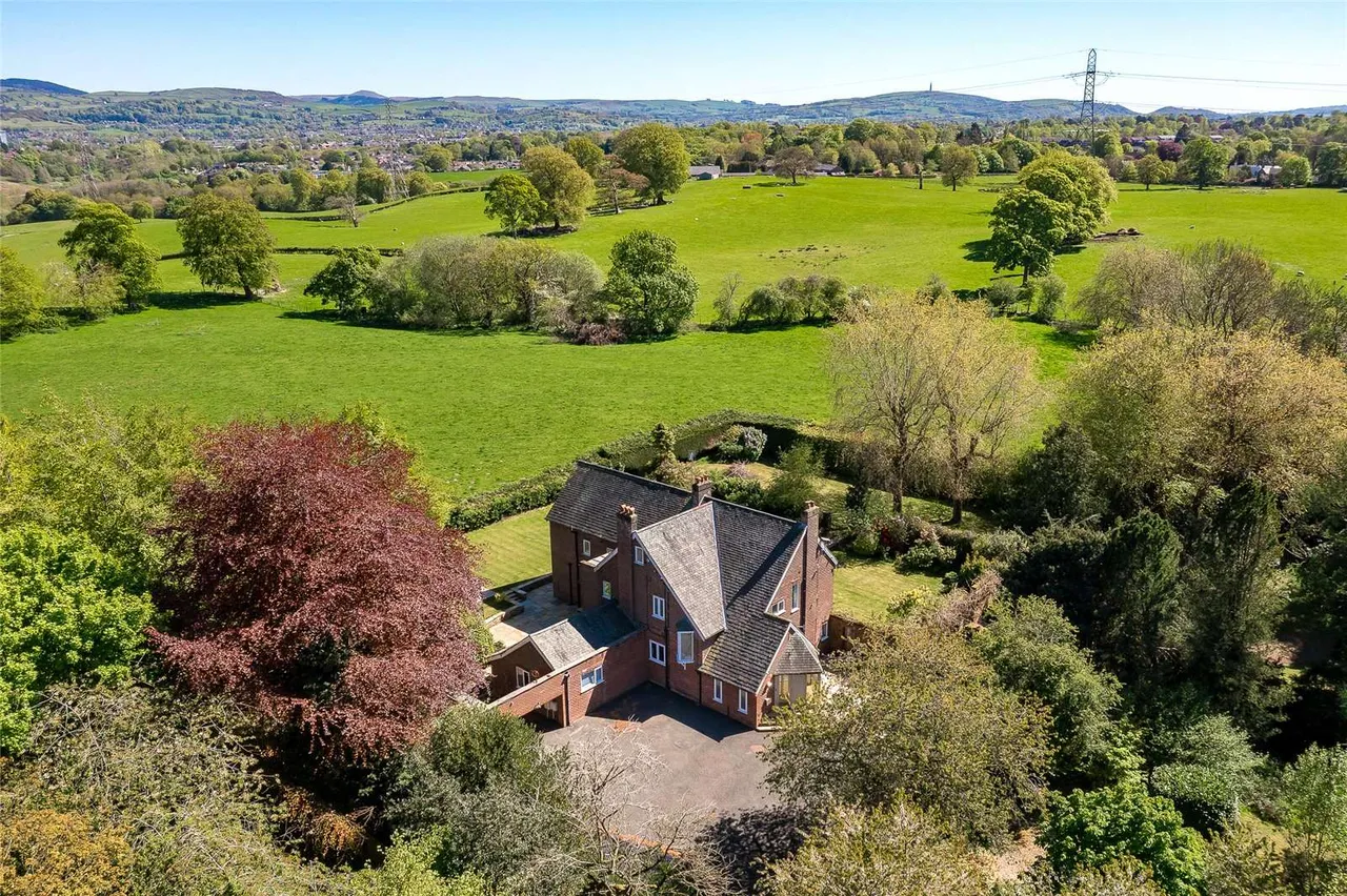 Macclesfield Road, Prestbury, SK10, photo 2