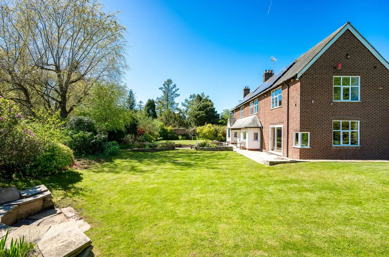 Macclesfield Road, Prestbury, SK10, photo 25