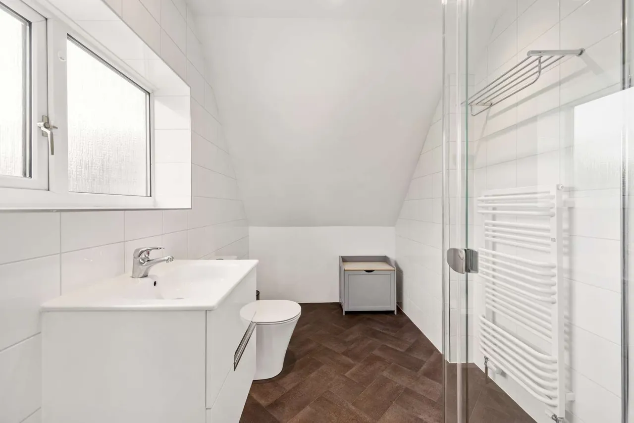 Macclesfield Road, Prestbury, SK10, photo 19