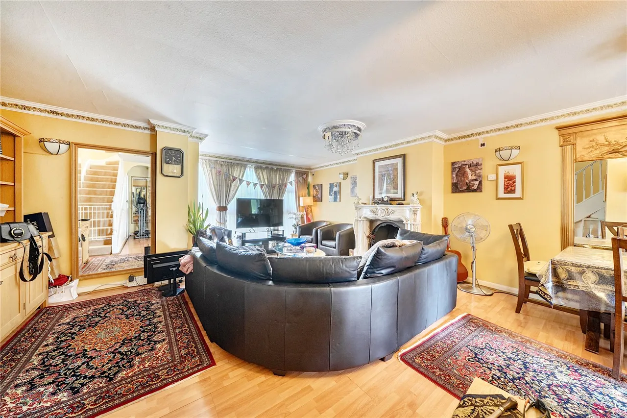 Templewood, Ealing, W13, photo 5