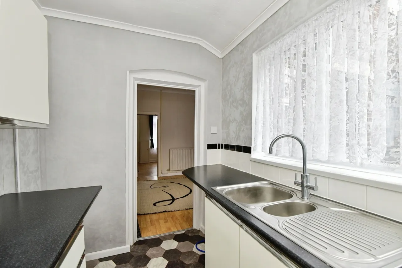 Manor Street, STOKE-ON-TRENT, Staffordshire, ST4, photo 9