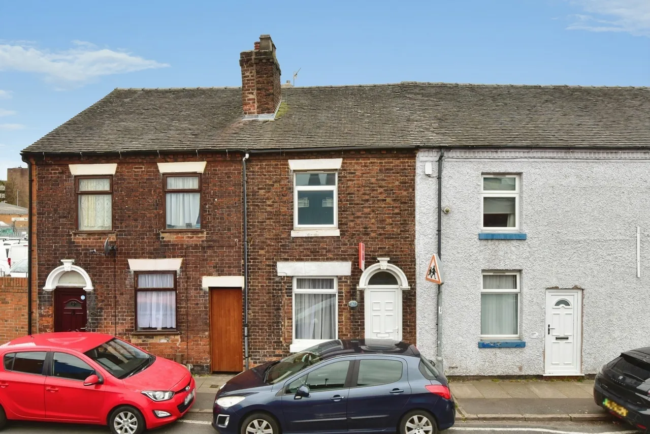 2 bed house for sale — Manor Street, STOKE-ON-TRENT, Staffordshire, ST4