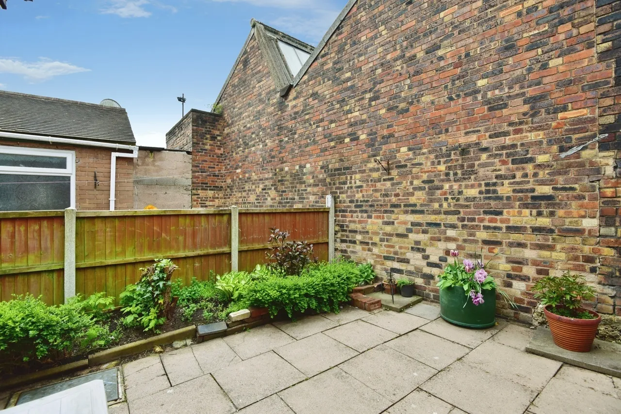 Manor Street, STOKE-ON-TRENT, Staffordshire, ST4, photo 17