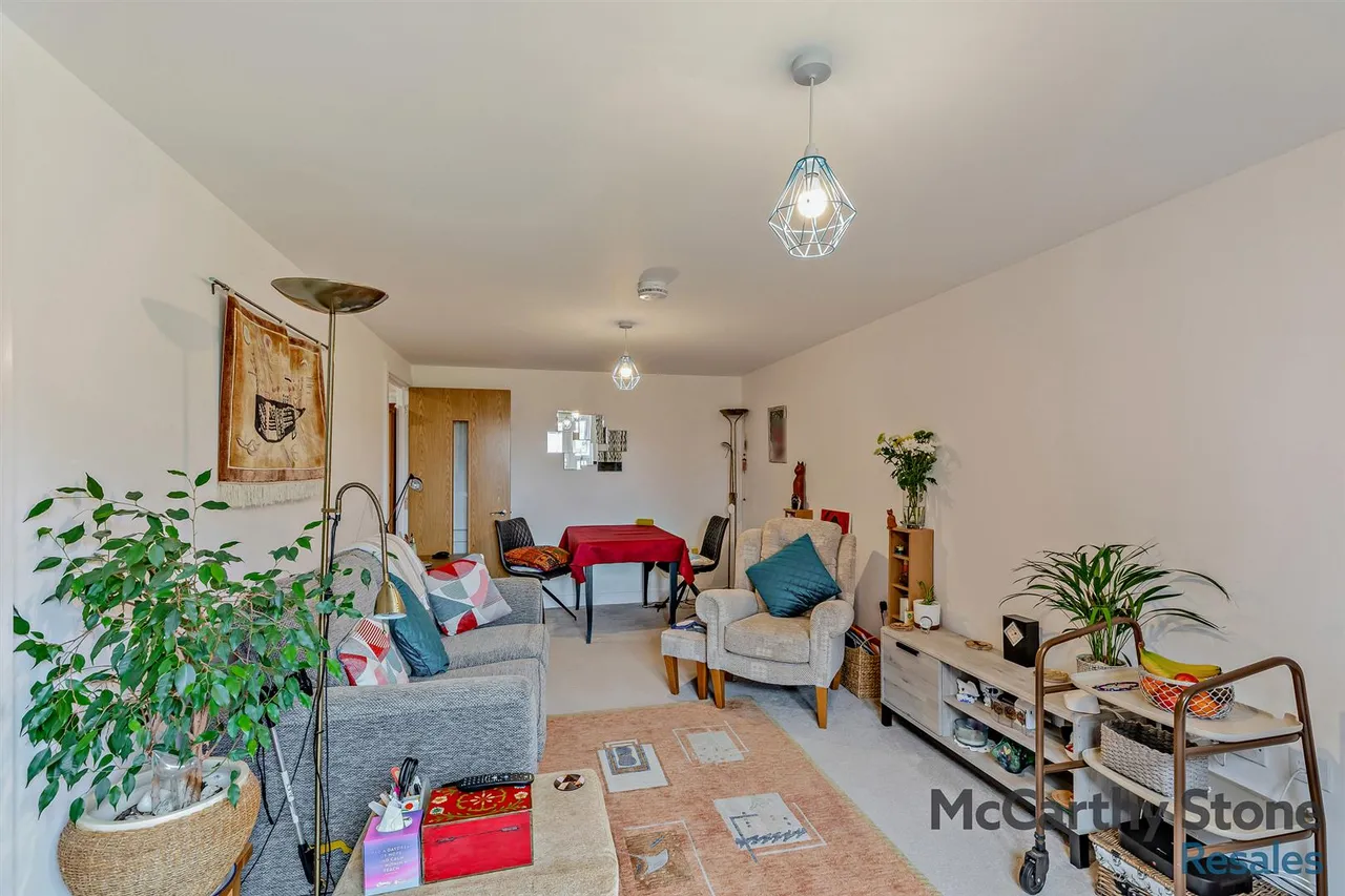 Stafford Street, Market Drayton, TF9, photo 4