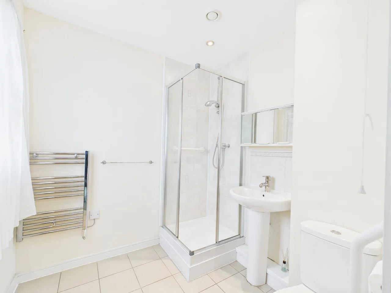 Lion Street, Newmarket Court, NP7, photo 7