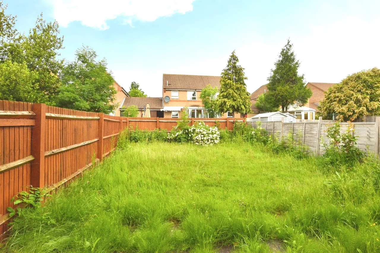 Douglas Place, Oldbrook, MK6, photo 11