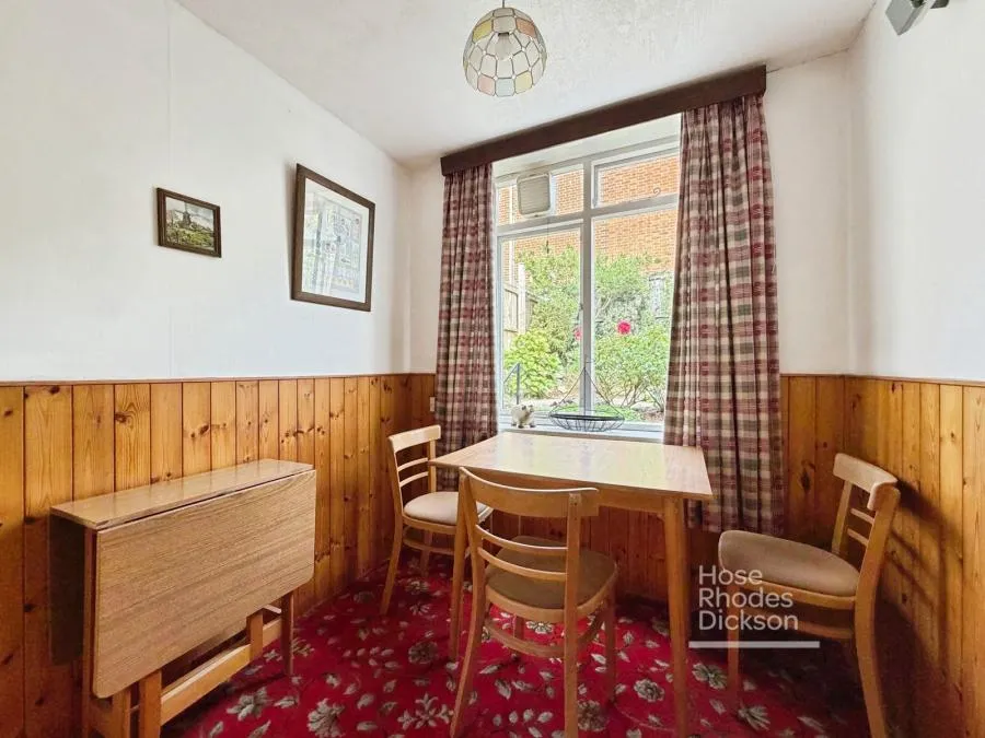 St. Marys Road, Cowes, PO31, photo 5